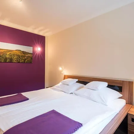 Gaestehaus Am Weinberg Weingut Lingen באד נויאנאהר-ארוויילר