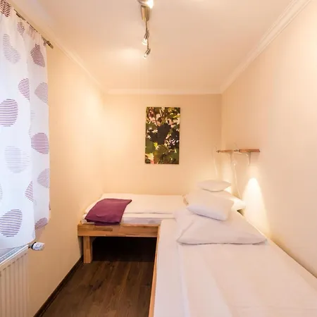 Gaestehaus Am Weinberg Weingut Lingen شقة